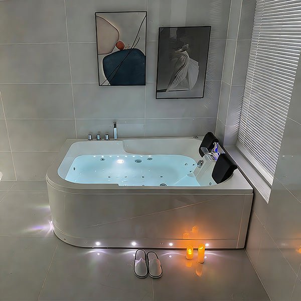 Cascada Amalfi 67-inch freestanding whirlpool bathtub in luxury bathroom